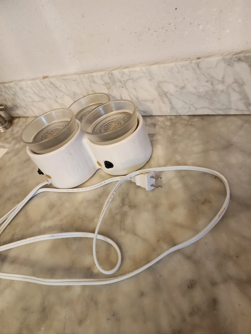 Scentsy Accord White Electric Wax Warmer by Unknown Brand - White